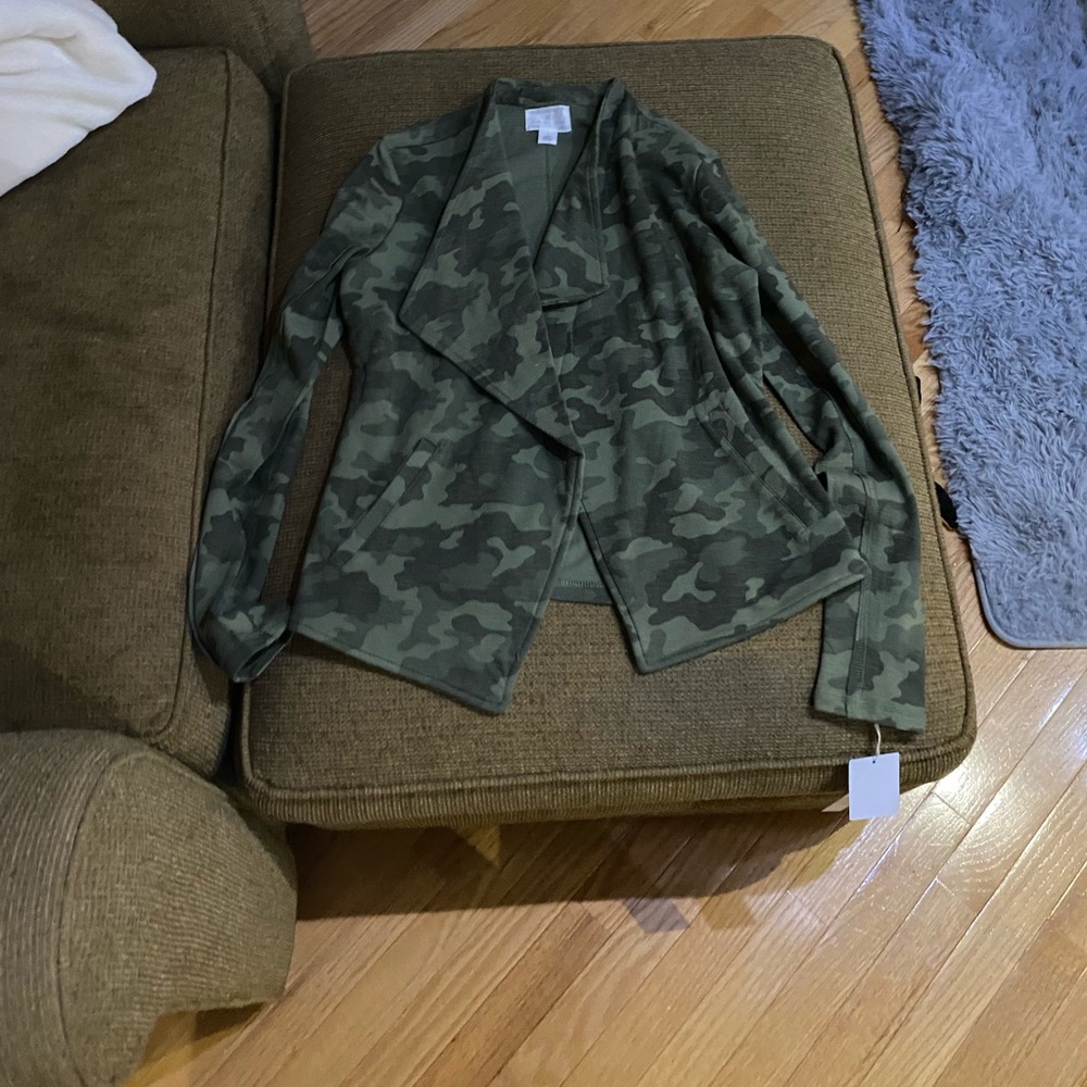NWT Calson cotton blazer/sweater size XS camo